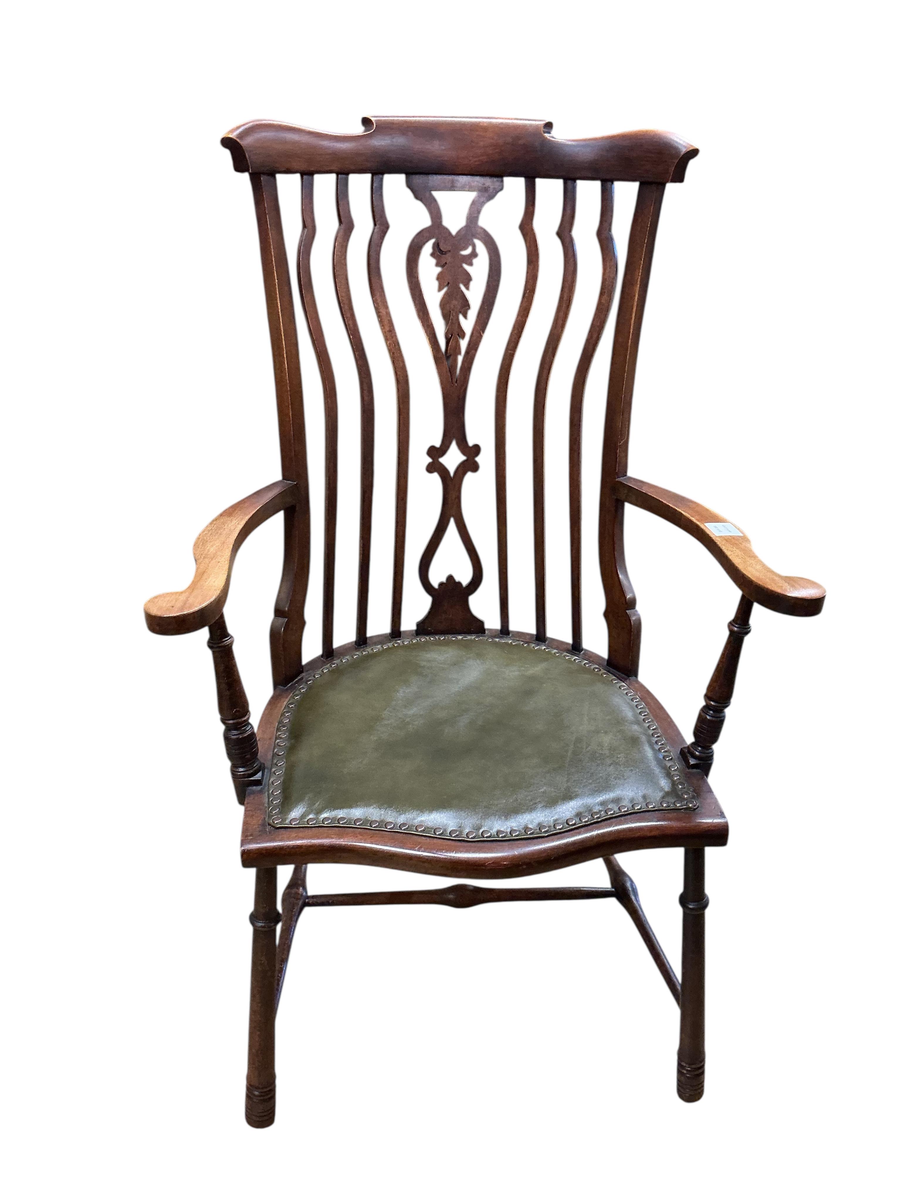 An early 20th century beech and mahogany Windsor armchair, width 67cm, depth 50cm, height 105cm